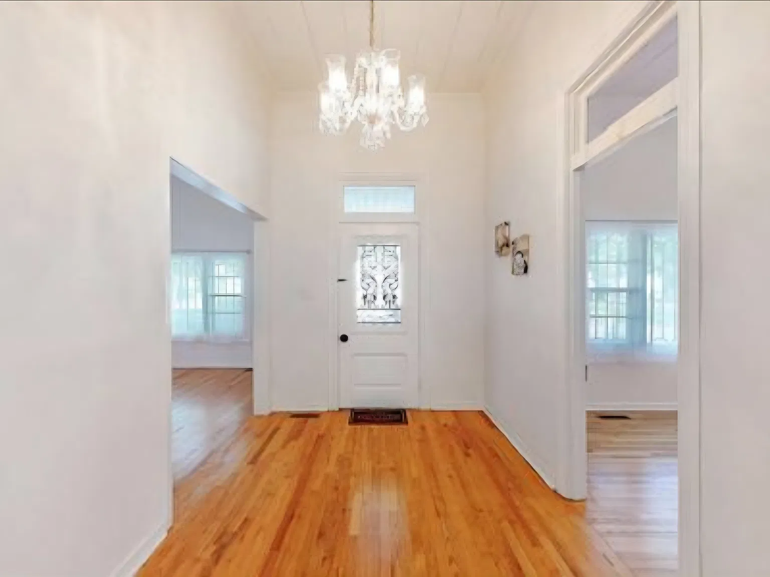 3 bed, 1568 sqft, $1,800 — Photo 2