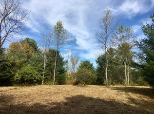 4 Meadow Rd, Stockbridge, MA 01262