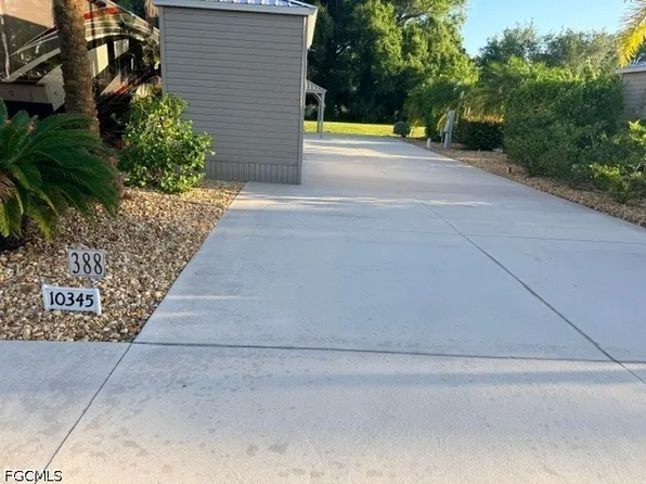 10345 Prairie Iris Trl, Fort Myers, FL 33905