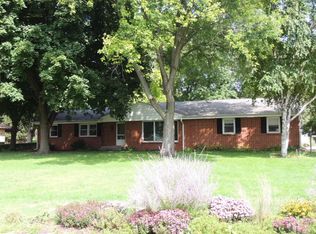 2223 Moccasin Trl, Beloit, WI 53511