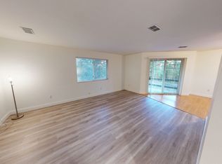 30 Evergreen Ln #30B, Albany, NY 12203