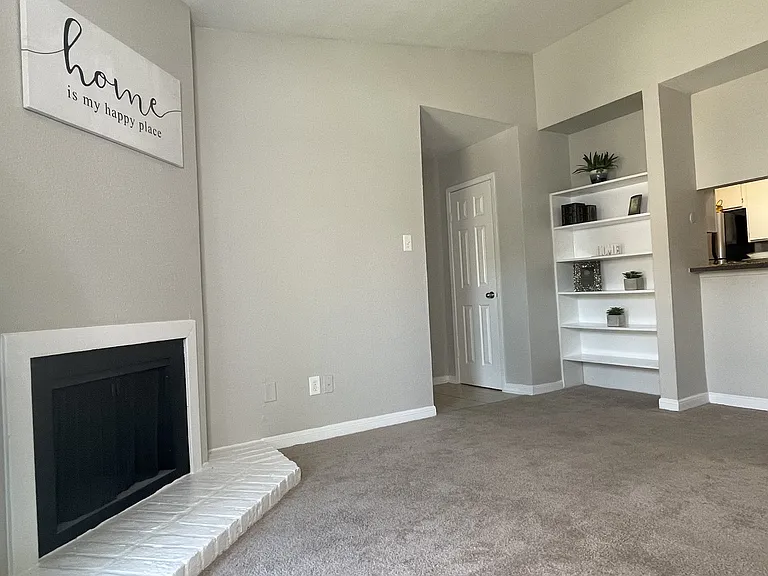 The Park @ Live Oak Apartments — Photo 114
