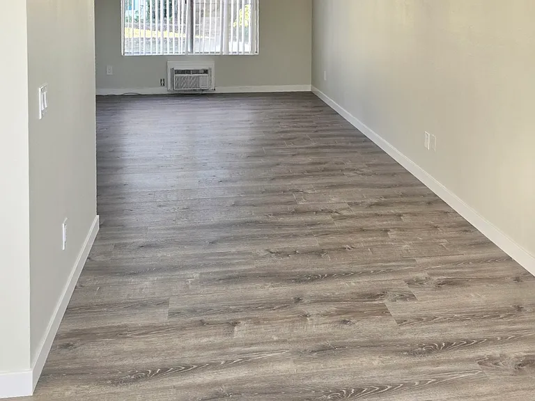 Lampson Park Homes — Photo 9