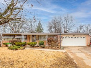 3 Colt Cir, Florissant, MO 63033