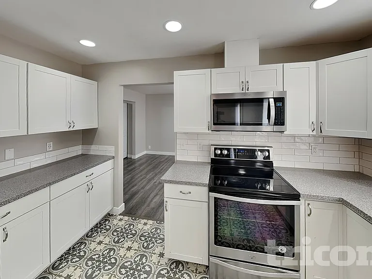2943 Lowren Loop — Photo 7