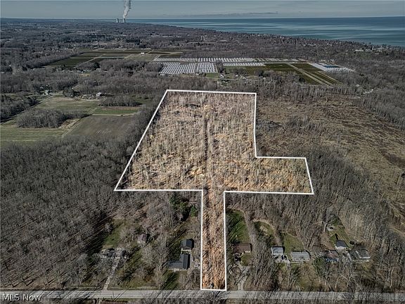 2nd image of County Line Rd