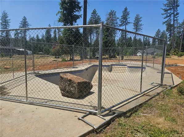 1828 Forest Glen Rd, Paradise, CA 95969