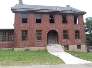 900 Pennsylvania Ave, Irwin, PA 15642