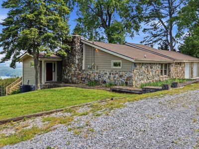 12024 Laurbrow Rd, Soddy Daisy, TN, 37379