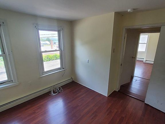 5th image of 159 Broadway Floor 1