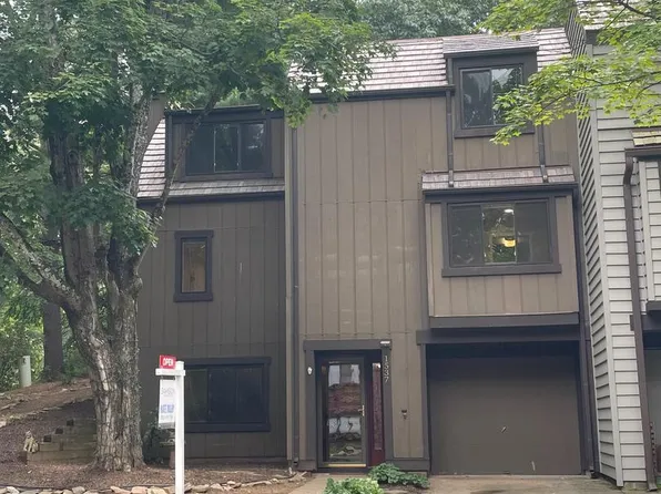 1537 Park Glen Ct, Reston, VA 20190