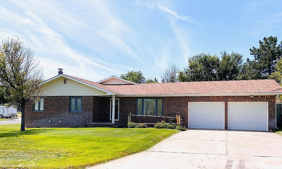 Large corner lot