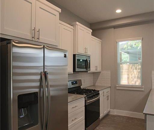 4th image of 1001 Valdez St #B