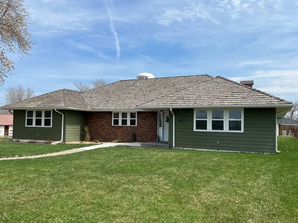 1403 Bryant Ave, Creighton, NE 68729