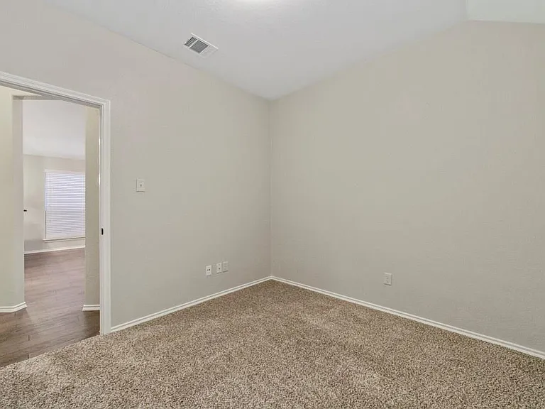 9901 Pronghorn Rd — Photo 21