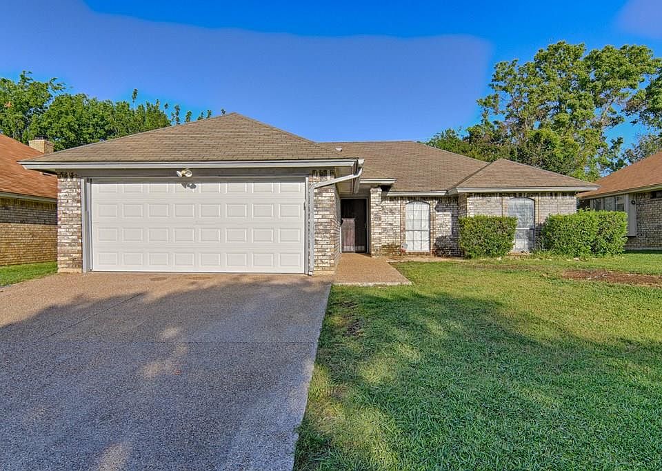 1st image of 6106 Ivy Glen Dr