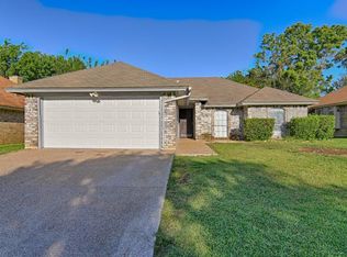 6106 Ivy Glen Dr, Arlington, TX 76017