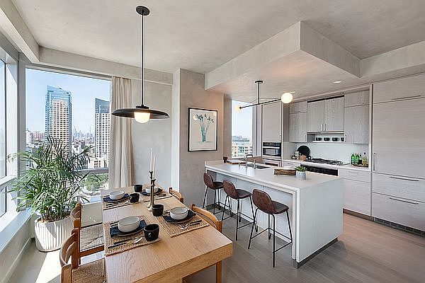 1st image of 1 City Poin APT 22A