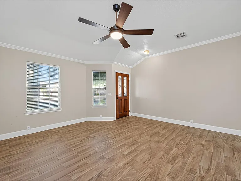 21215 Barker Canyon Ln — Photo 5