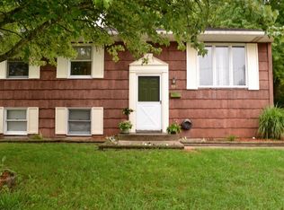 188 Lincoln Ct NE, Rockford, MI 49341