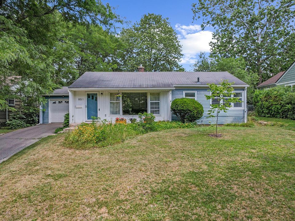 1st image of 851 Mount Pleasant Ave