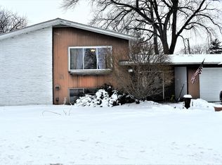 123 Boulder Hill Pass, Montgomery, IL