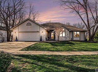 6033 SW 39th St, Topeka, KS 66610