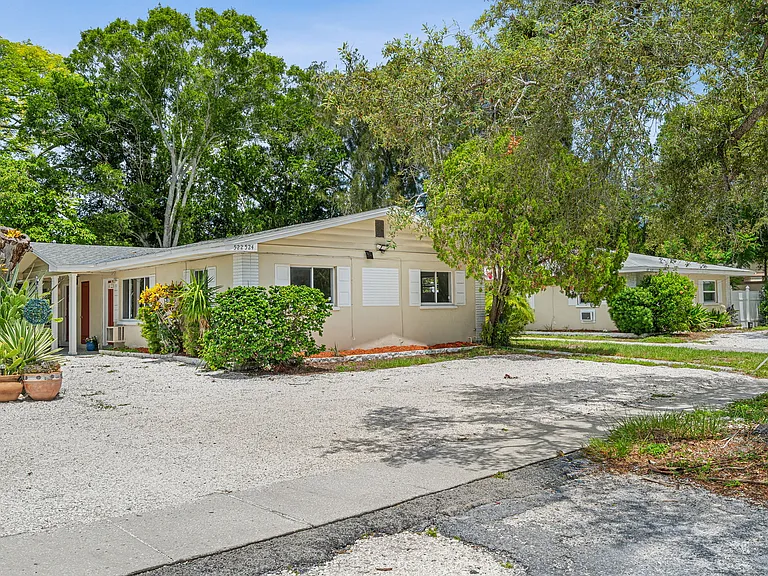 522 Florida Ave — Photo 3