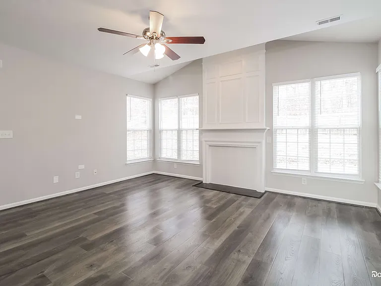 4583 Fairport Ct — Photo 4