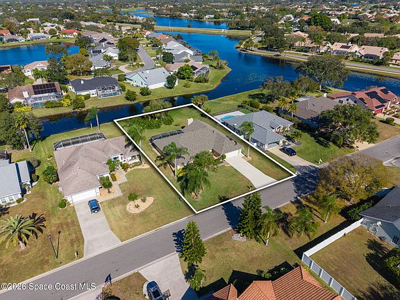 5th image of 818 Spanish Wells Dr