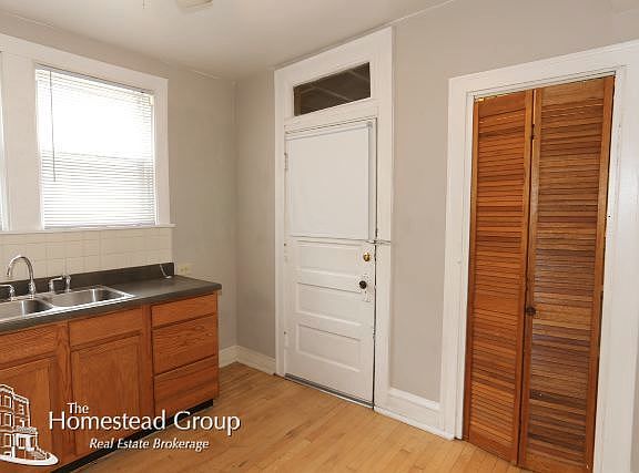 5th image of 2335 W Grace St #Two