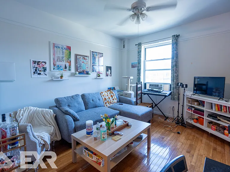 215 W 116th St #5C — Photo 1