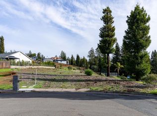 1935 Lyon Ct, Santa Rosa, CA 95403