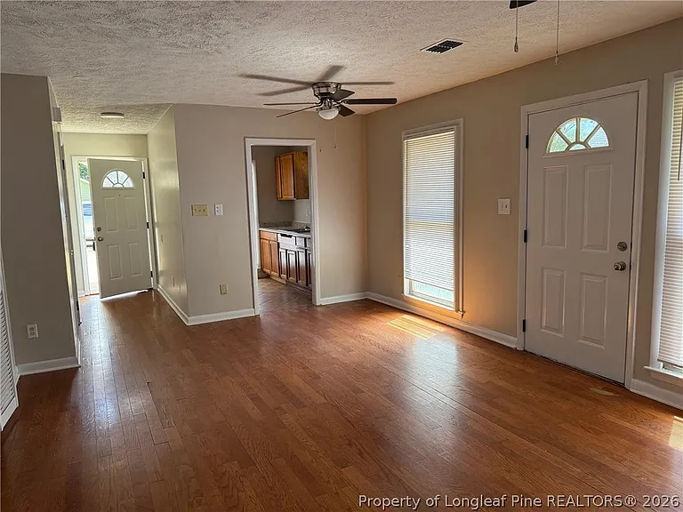 7069 Candlewood Dr — Photo 3