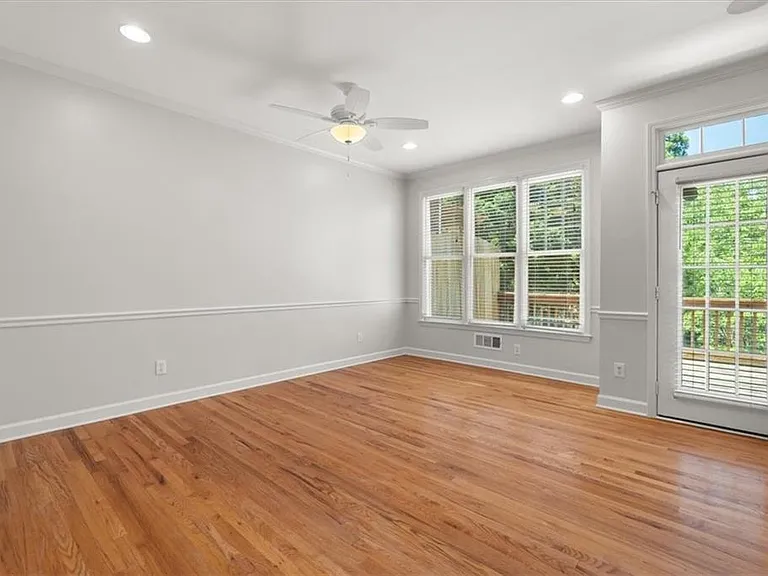 4372 Paces Point Cir SE — Photo 15