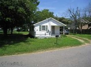 309 Cruchfield St S, Dobson, NC 27017