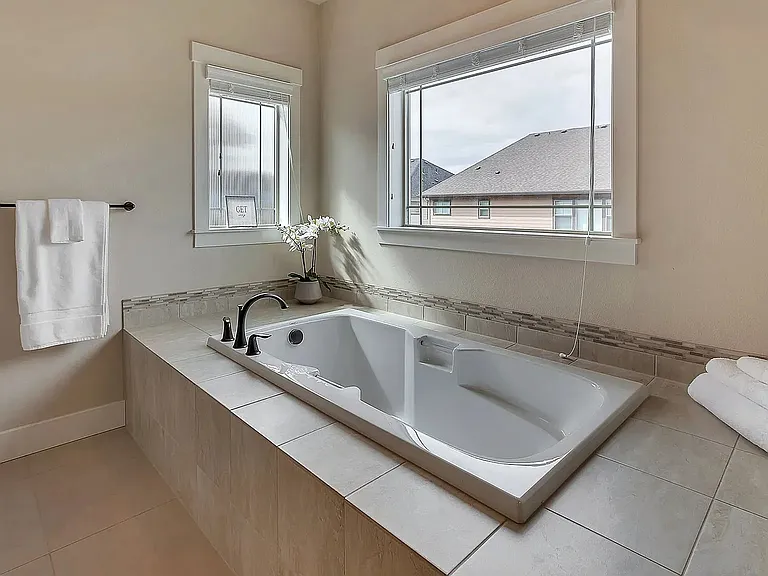 16897 SW Larkspring Ln — Photo 21