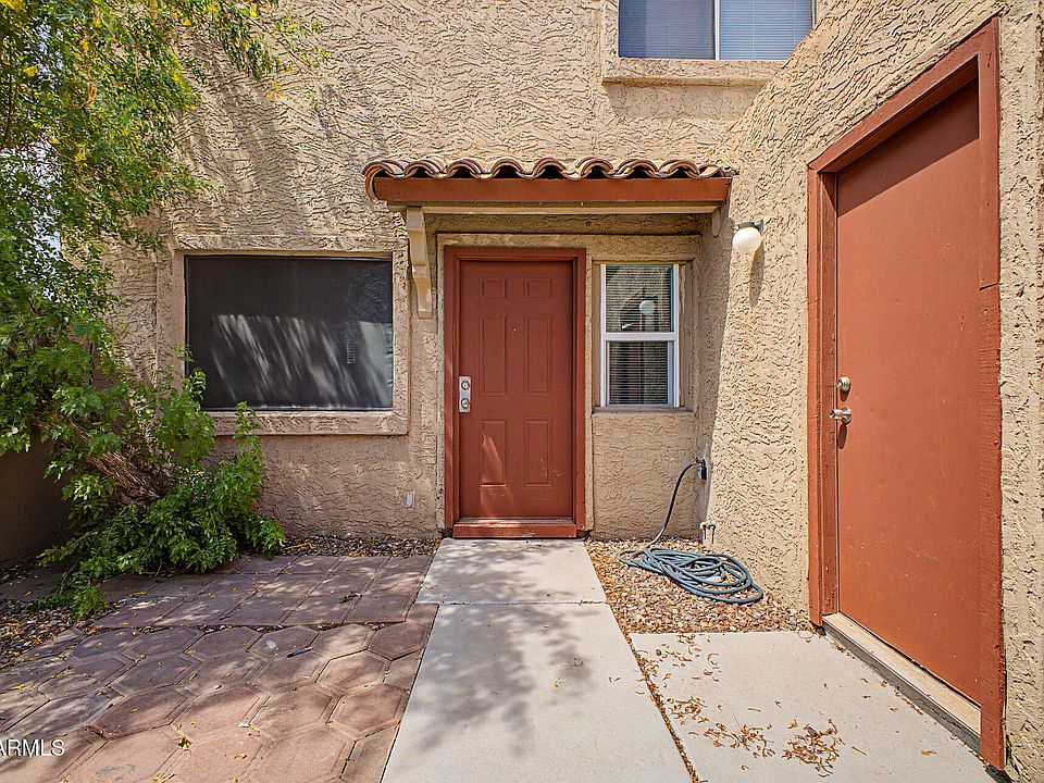 1st image of 4051 W READE Avenue