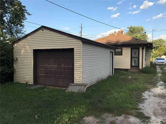 2nd image of 714 S Lynhurst Dr