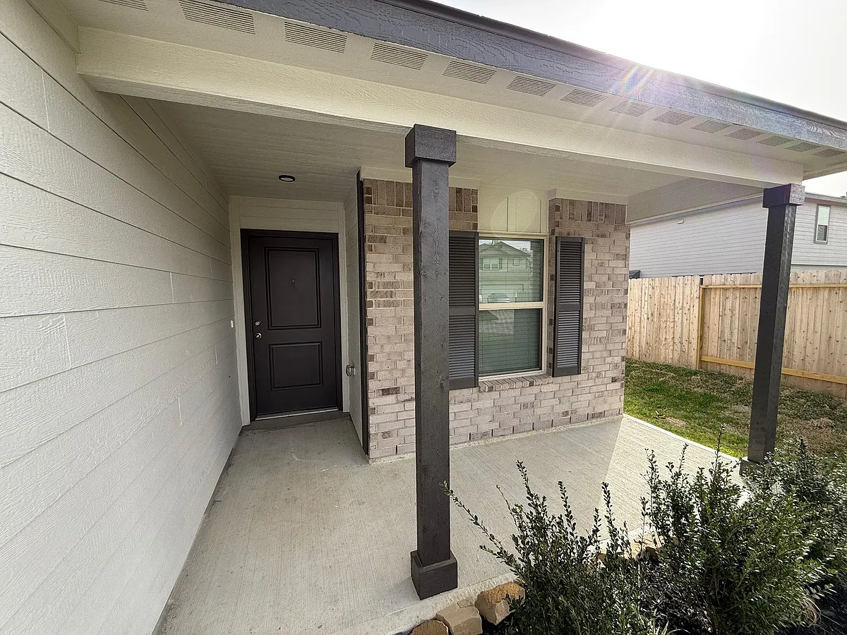 Building Photo - 2027 Summer Night Dr