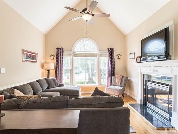 5th image of 613 Occoneechee Dr