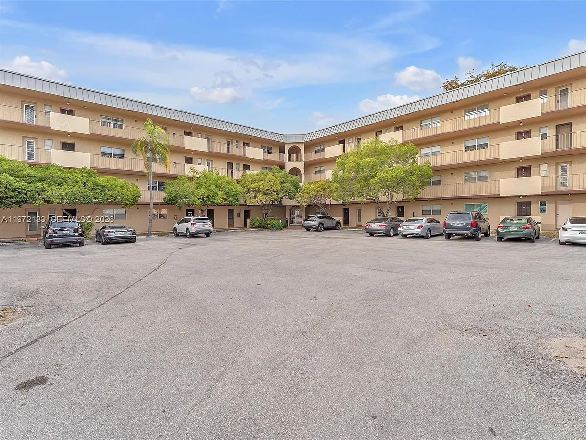 Building Photo - 6201 N Falls Circle Dr #210
