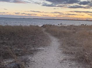 40 Highland Ave, Fairhaven, MA 02719