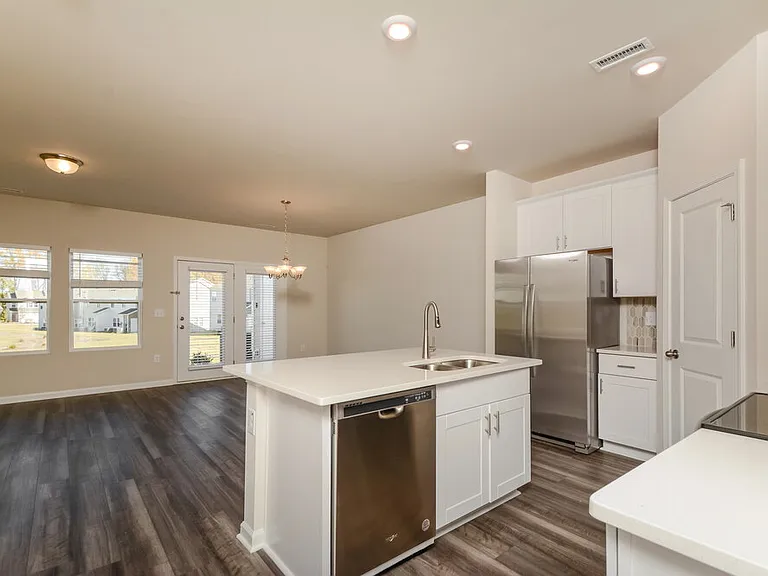 217 Brook Farm Ln — Photo 8