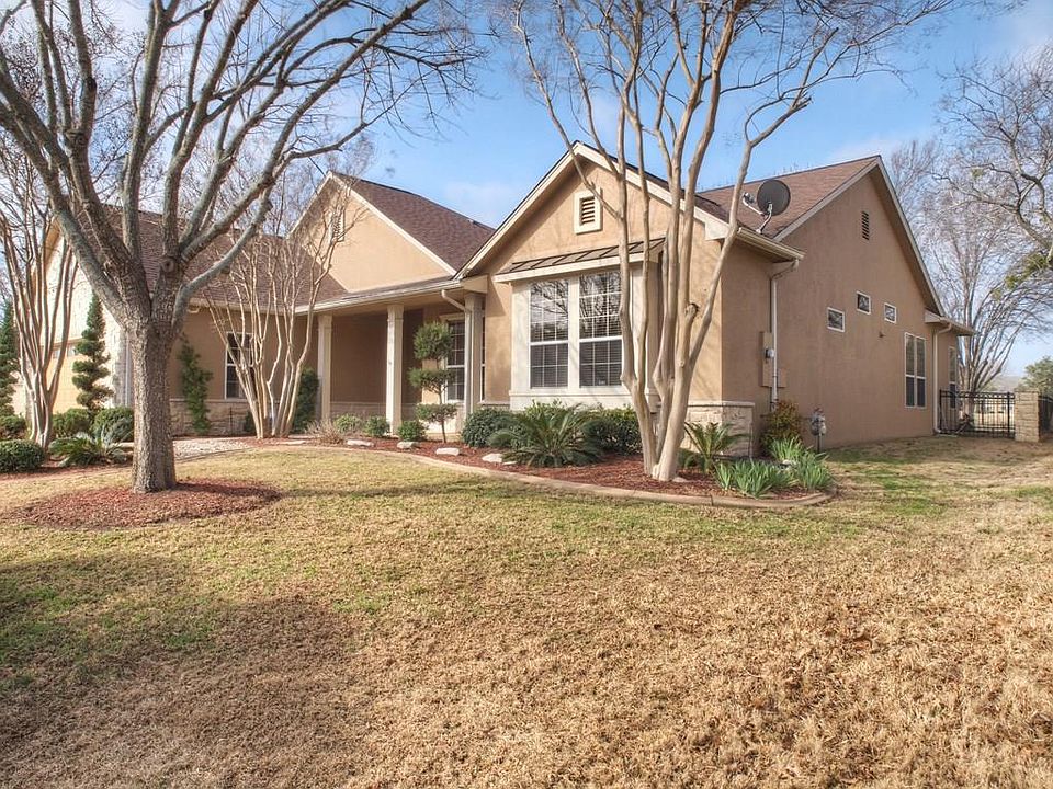 2nd image of 117 High Trail Dr