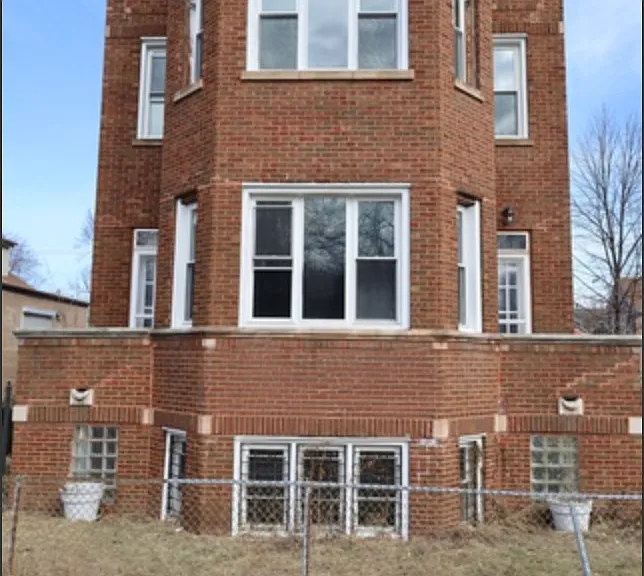 1900 W Garfield Blvd #G — Photo 1
