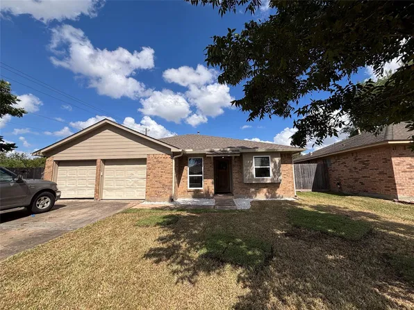 1203 Wildgrove Dr, Pasadena, TX 77504