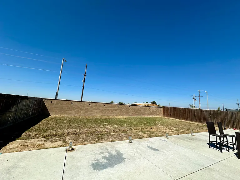 525 Mallard Dr — Photo 18
