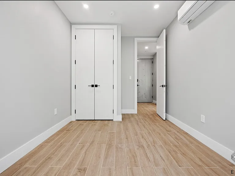 809 Midwood St #3B — Photo 16