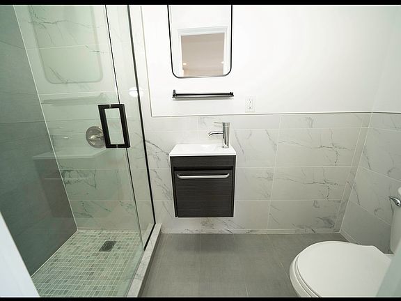 5th image of 20-03 Steinway St #1